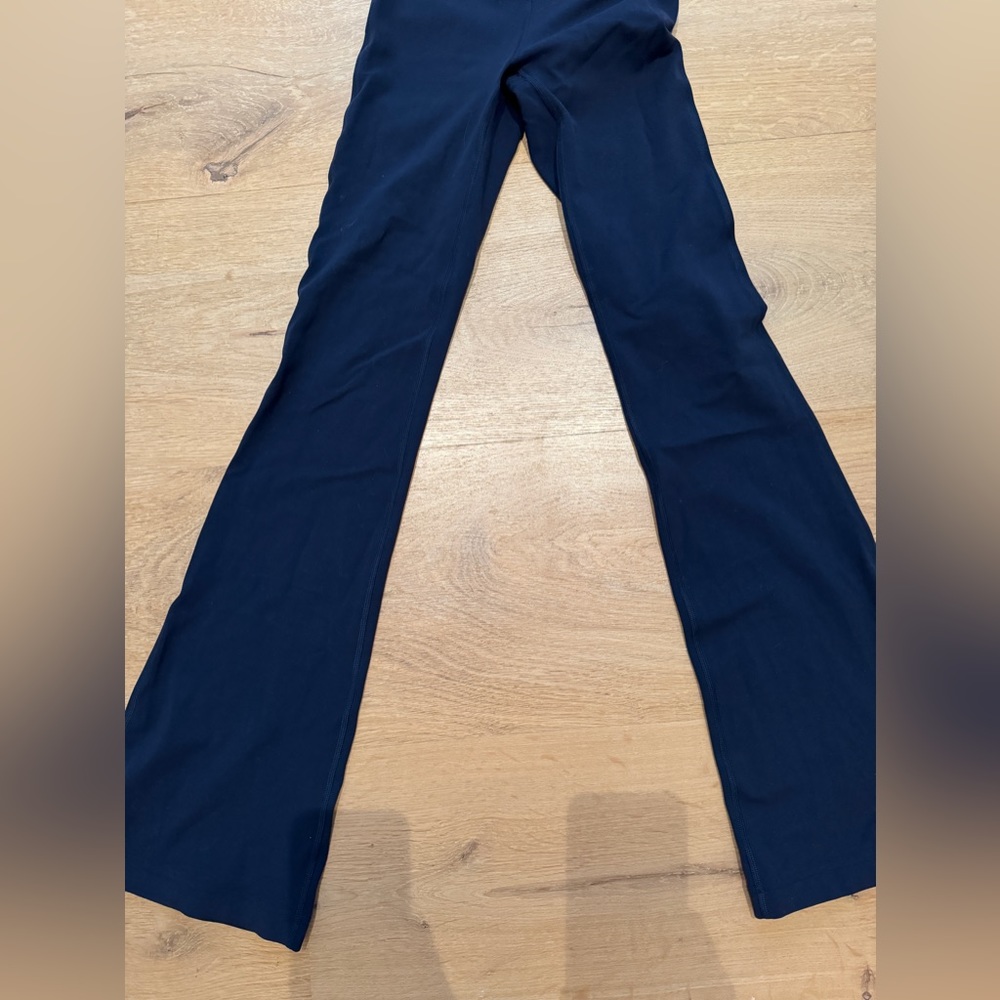 Never worn dark blue align lulu lemon size 0 flare leggings